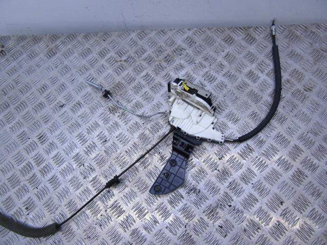CERRADURA PUERTA DELANTERA IZQUIERDA FIAT FREEMONT P04589913AE A P04589913AEA