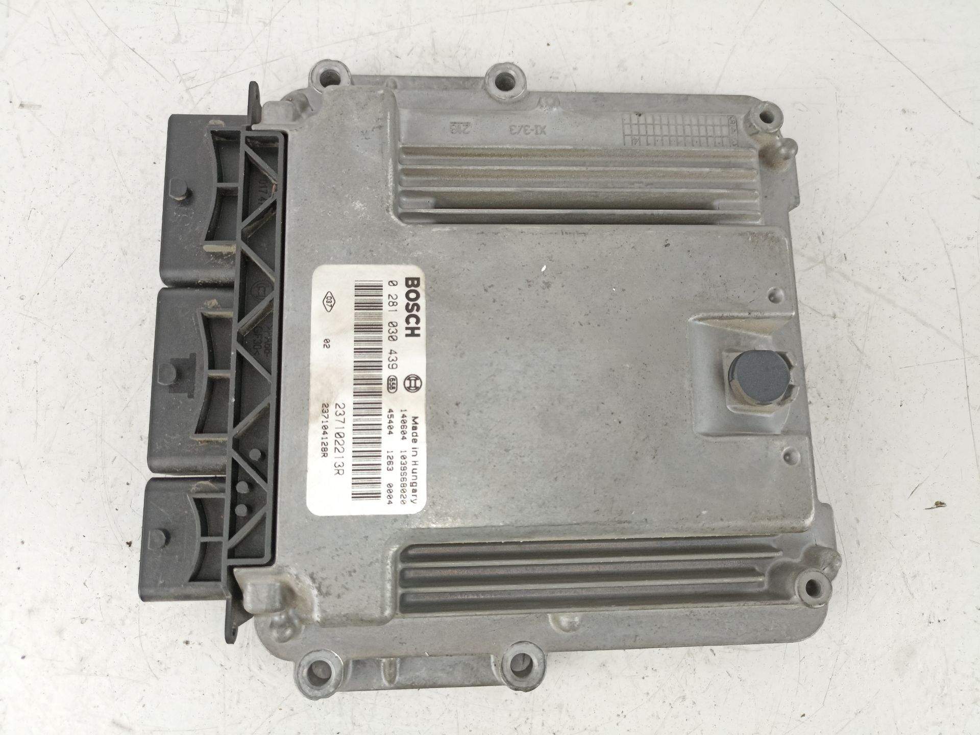 CENTRALITA DACIA LOGAN II 237102213R / 0281030439 237102213R0281030439