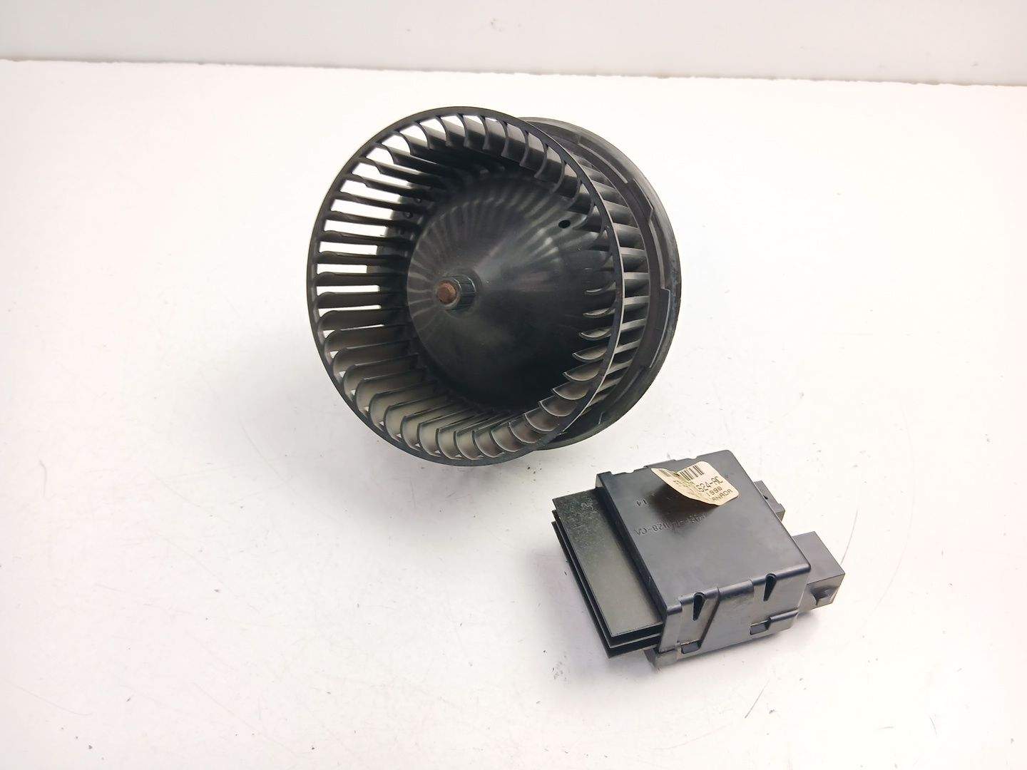 MOTOR CALEFACCION FORD MONDEO II Turnier (BNP) 93BW18515AB 93BW18515AB