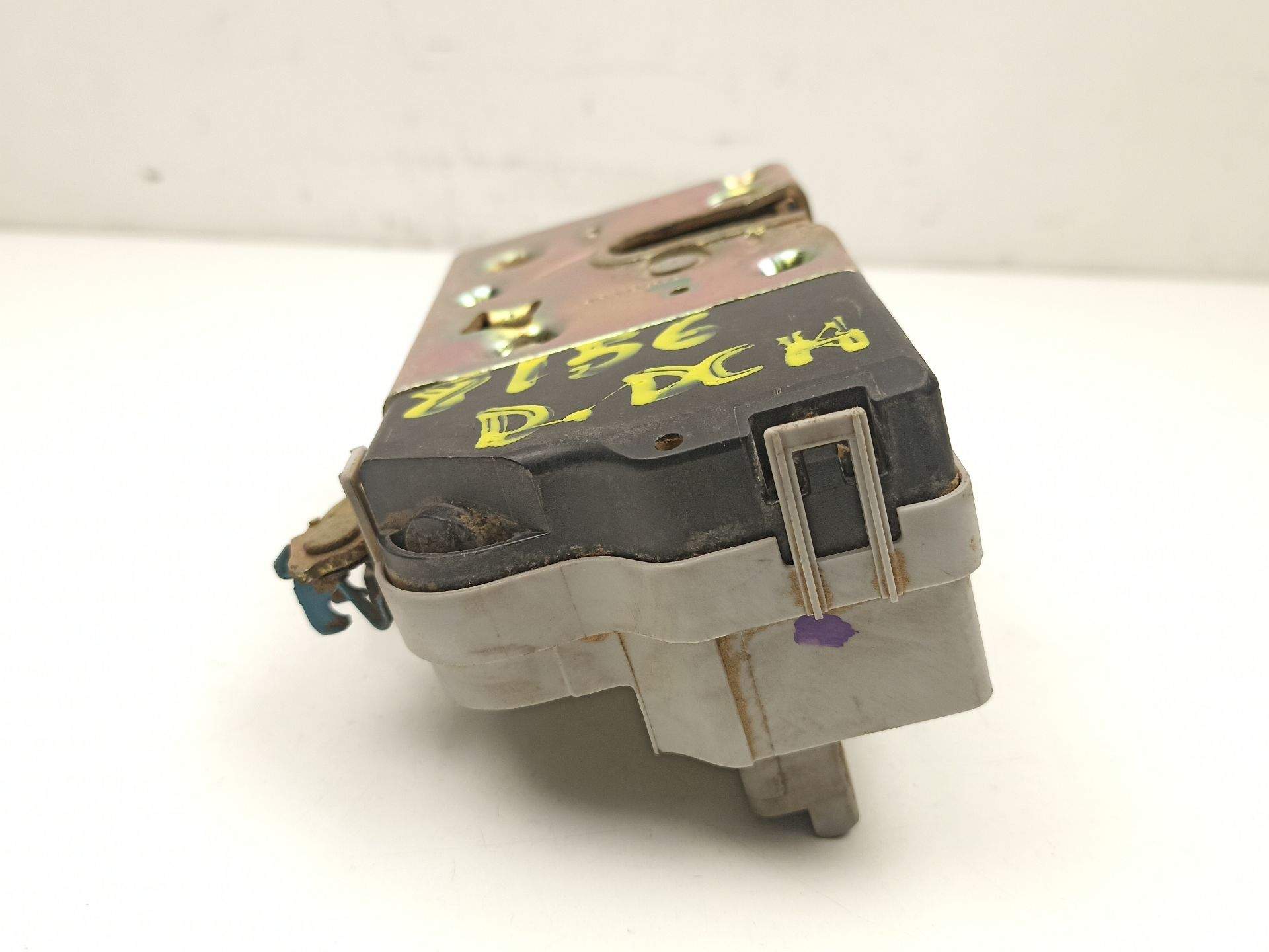 CERRADURA PUERTA DELANTERA DERECHA PEUGEOT PARTNER Monospace (5_, G_) 9136J4 9136J4 - Vista 3