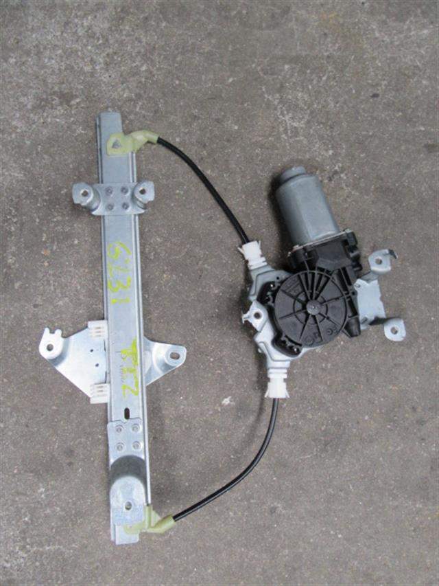 ELEVALUNAS TRASERO IZQUIERDO NISSAN QASHQAI I (J10, NJ10) 82701JD400 82701JD400