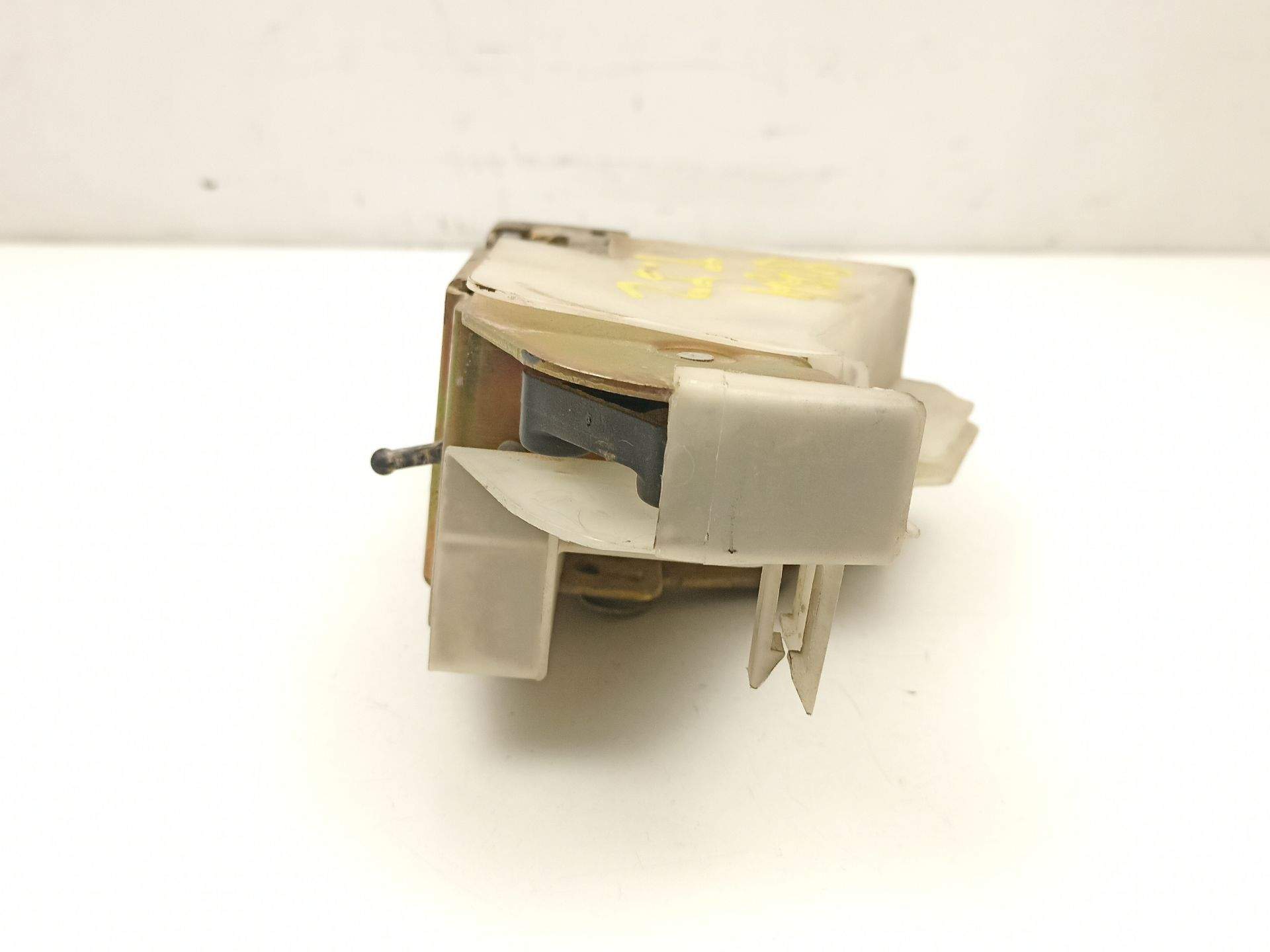 CERRADURA PUERTA TRASERA IZQUIERDA FORD FIESTA IV (JA_, JB_) 96FGA264A27BG 96FGA264A27BG - Vista 3