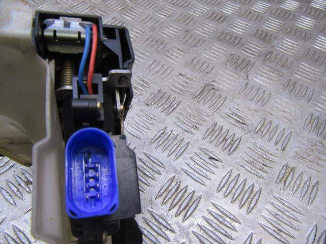 CERRADURA PUERTA DELANTERA IZQUIERDA VOLKSWAGEN GOLF 3D1837015 3D1837015 - Vista 3