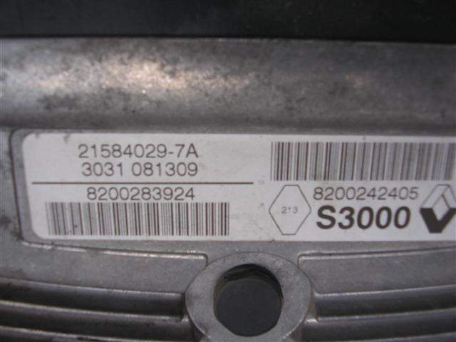 CENTRALITA RENAULT MEGANE II (BM0/1_, CM0/1_) 8200283924 / 215840297A 8200283924215840297A - Vista 3