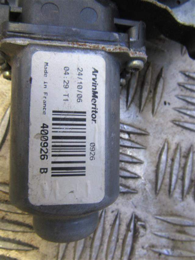ELEVALUNAS DELANTERO DERECHO NISSAN NOTE (E11, NE11) 400926 B 400926B - Vista 3
