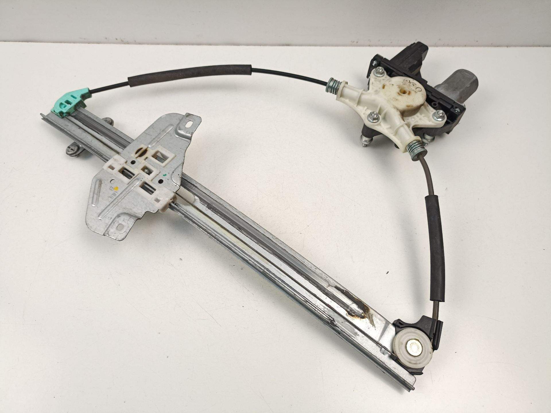 ELEVALUNAS DELANTERO IZQUIERDO KIA RIO III (UB) 824501W010 824501W010
