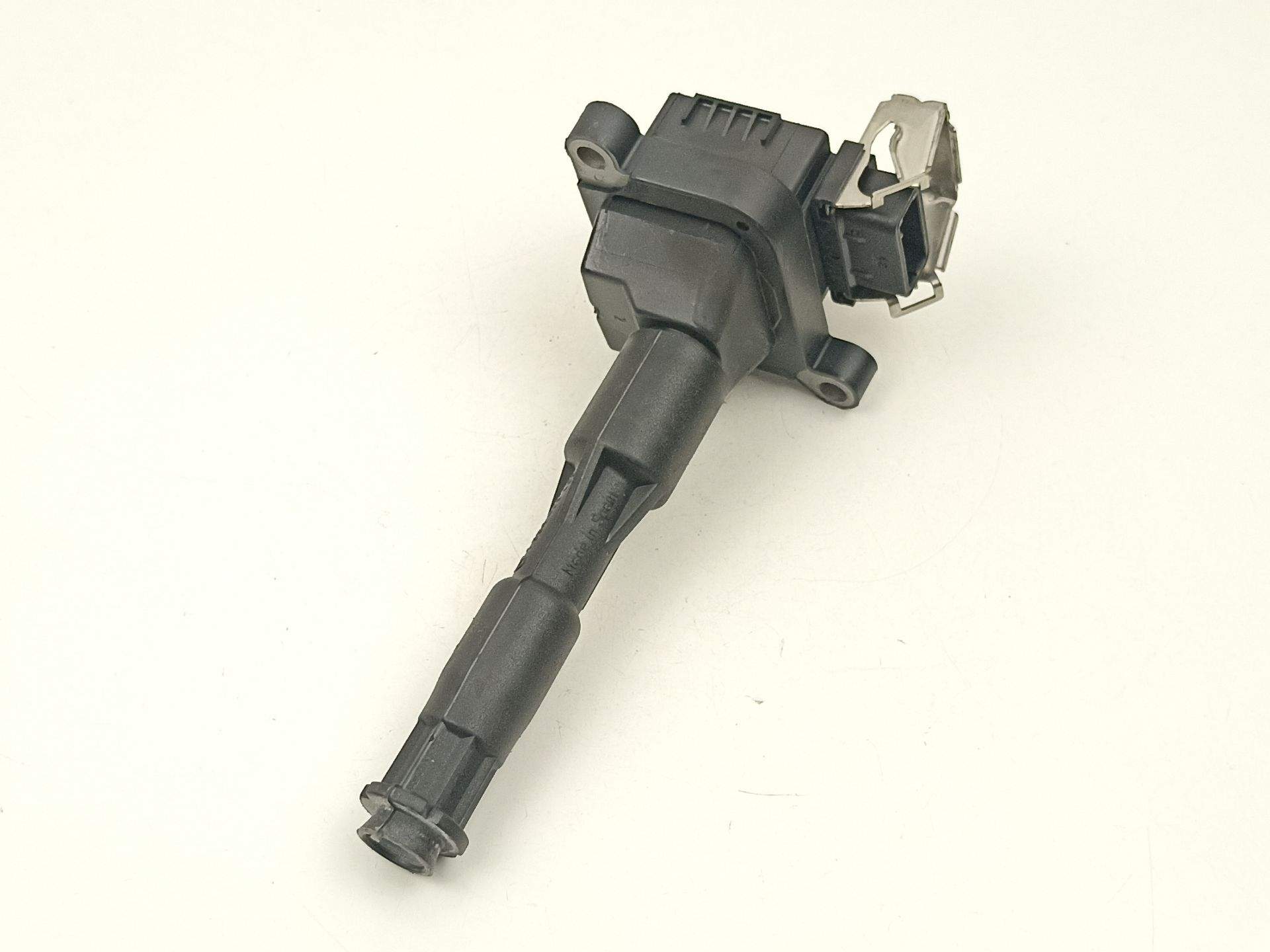 BOBINA BMW 5 (E39) 12131703228 / 0221504004 121317032280221504004