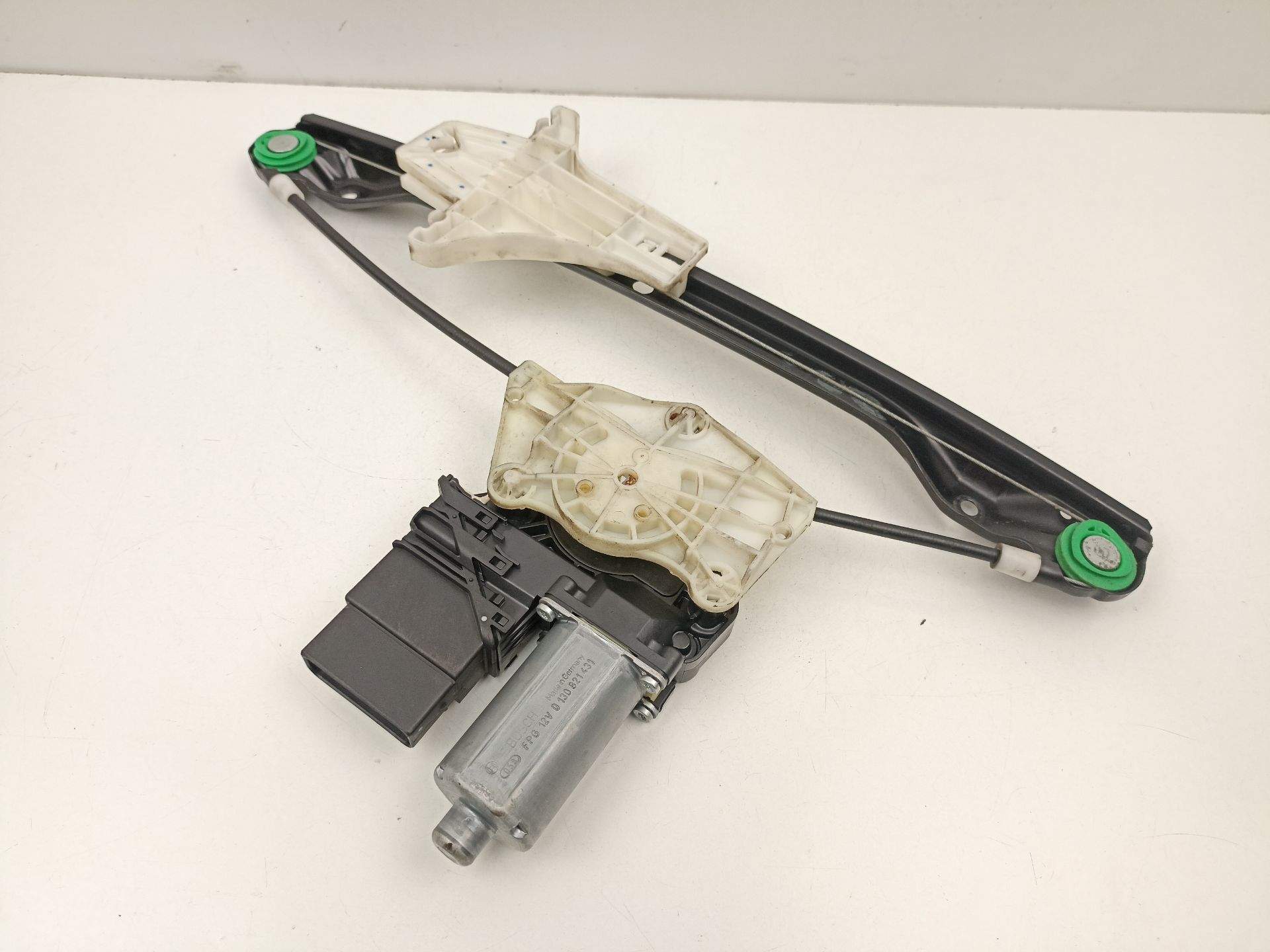 ELEVALUNAS TRASERO IZQUIERDO VOLKSWAGEN GOLF V (1K1) 1K4839401E 1K4839401E