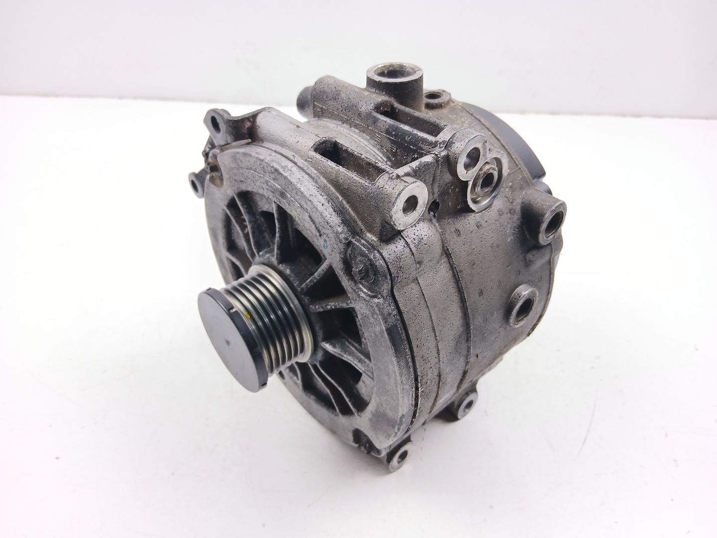 ALTERNADOR MERCEDES-BENZ CLASE E (W210) A0001501750 A0001501750